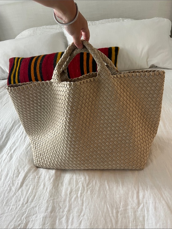 Naghedi Handbags - Naghedi Woven Tote in Beige